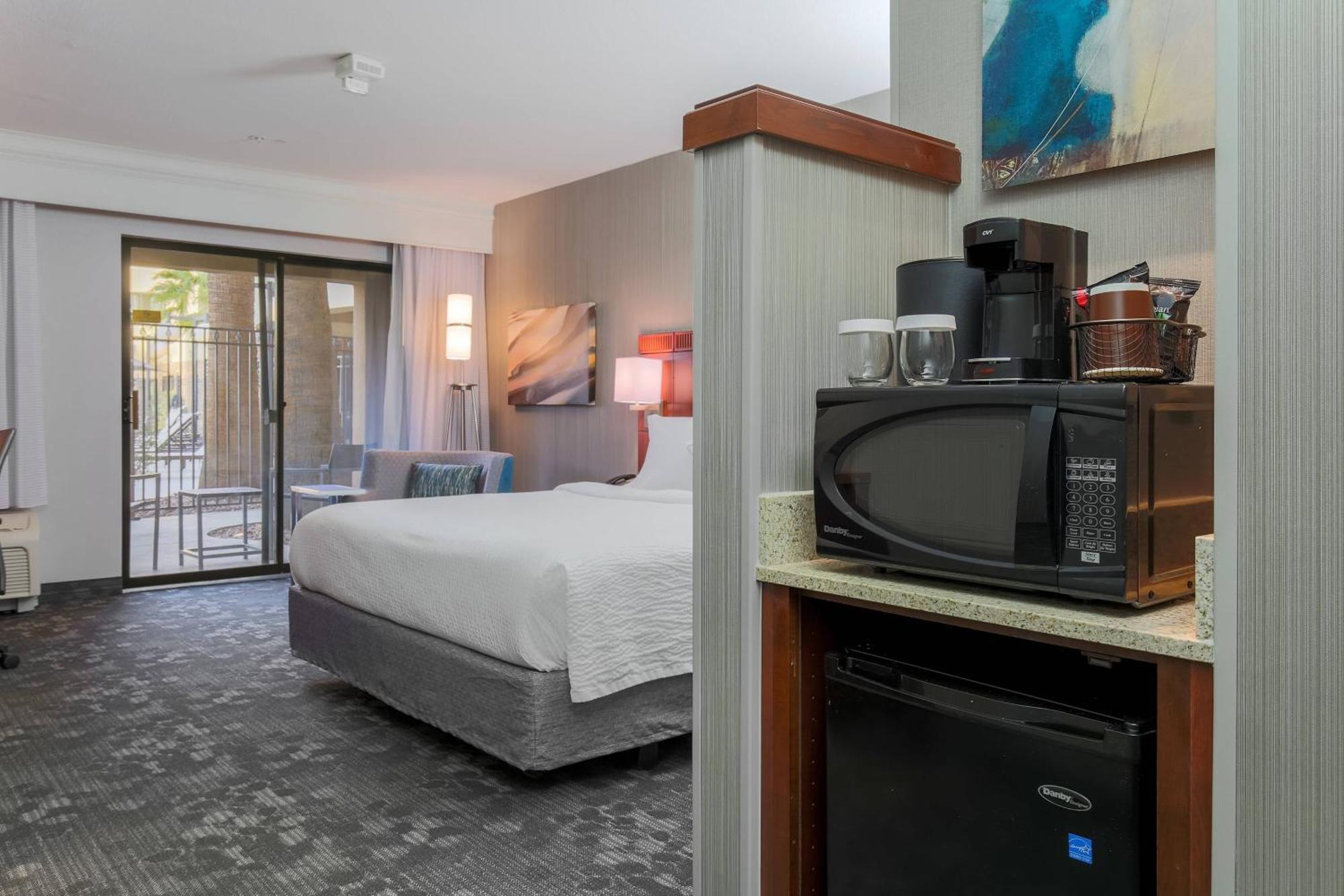 Courtyard By Marriott Las Vegas Stadium Area Exterior foto